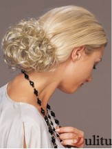 Pince synthétique bouclée blonde idéale en postiches