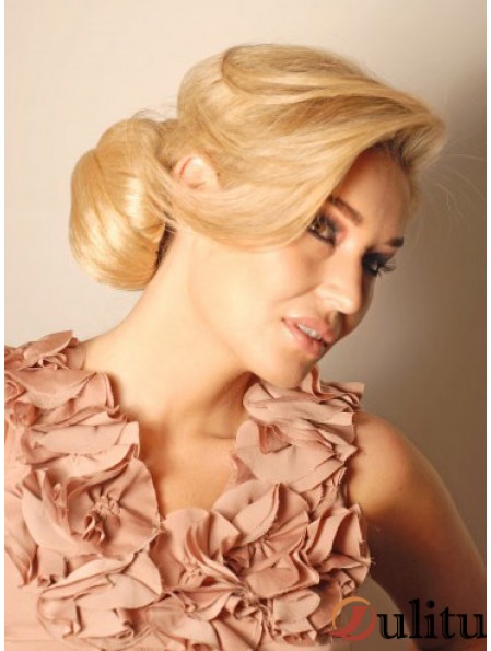 Morceau de cheveux blonds chignon
